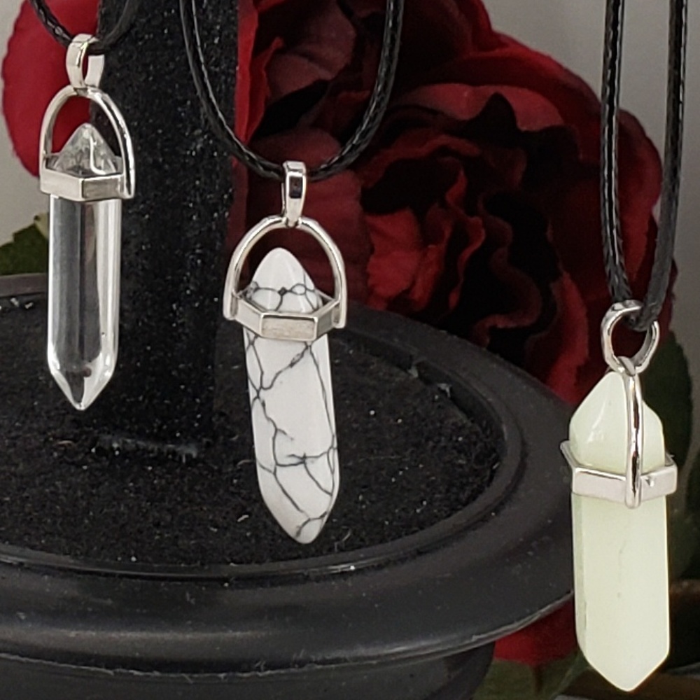Corded Crystal Shape Pendant Necklace - Picture 4 of 5